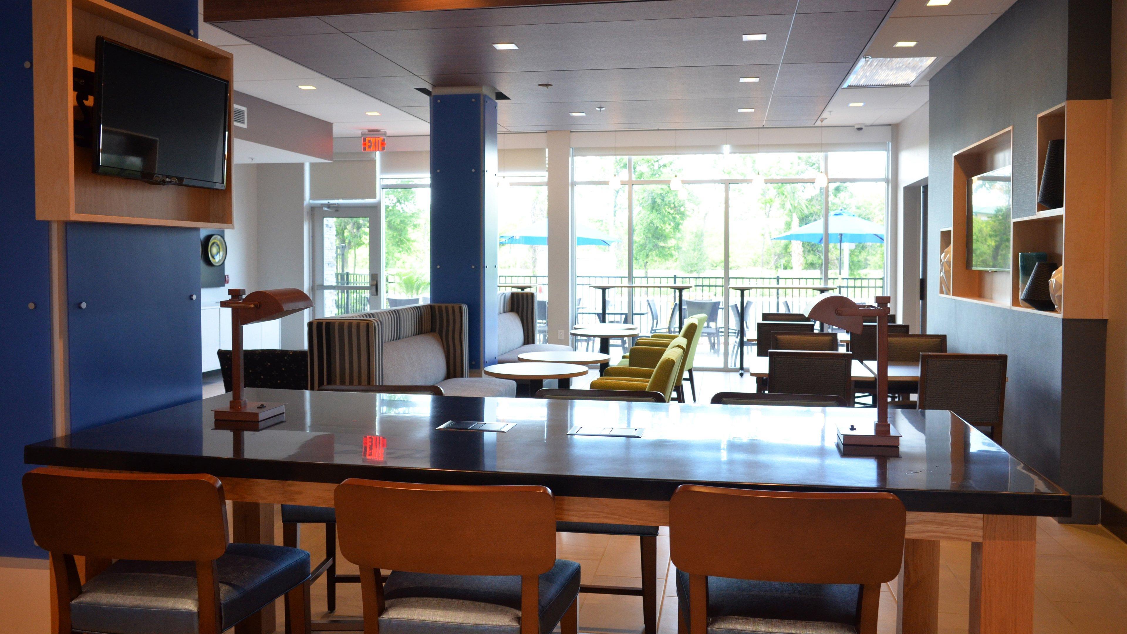 Holiday Inn Express & Suites - Jacksonville W - I295 And I10 By Ihg Exterior foto